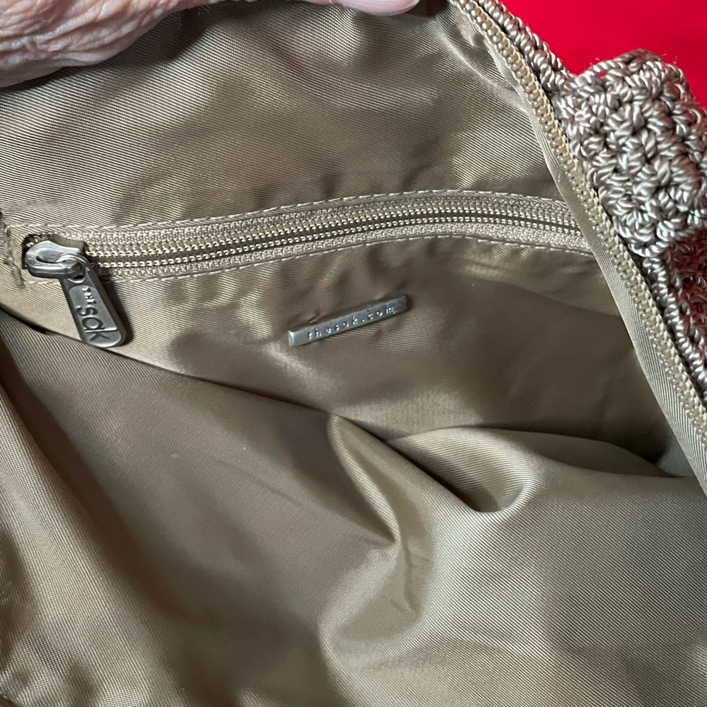 👜 The Sak Crochet Shoulder Bag in a Tan/Beige Color. 👜 - Picture 7 of 8